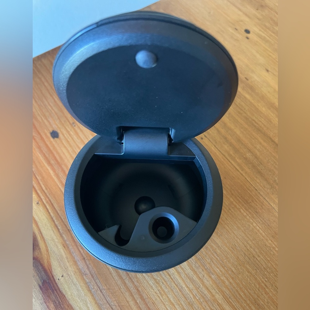 NEW MERCEDES-BENZ ASHTRAY INSERT - Picture 3 of 4